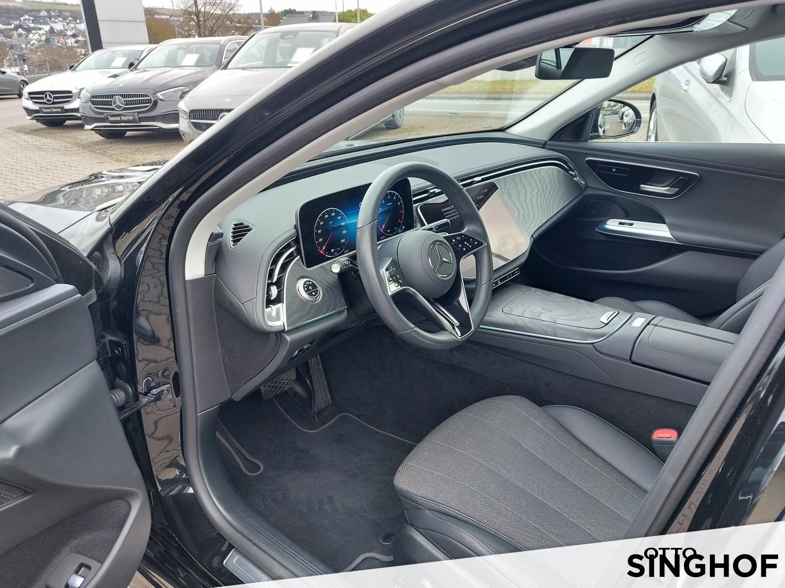 Fahrzeugabbildung Mercedes-Benz E 200 T Avantgarde +Distronic+LED+Rü Kamera+MBUX