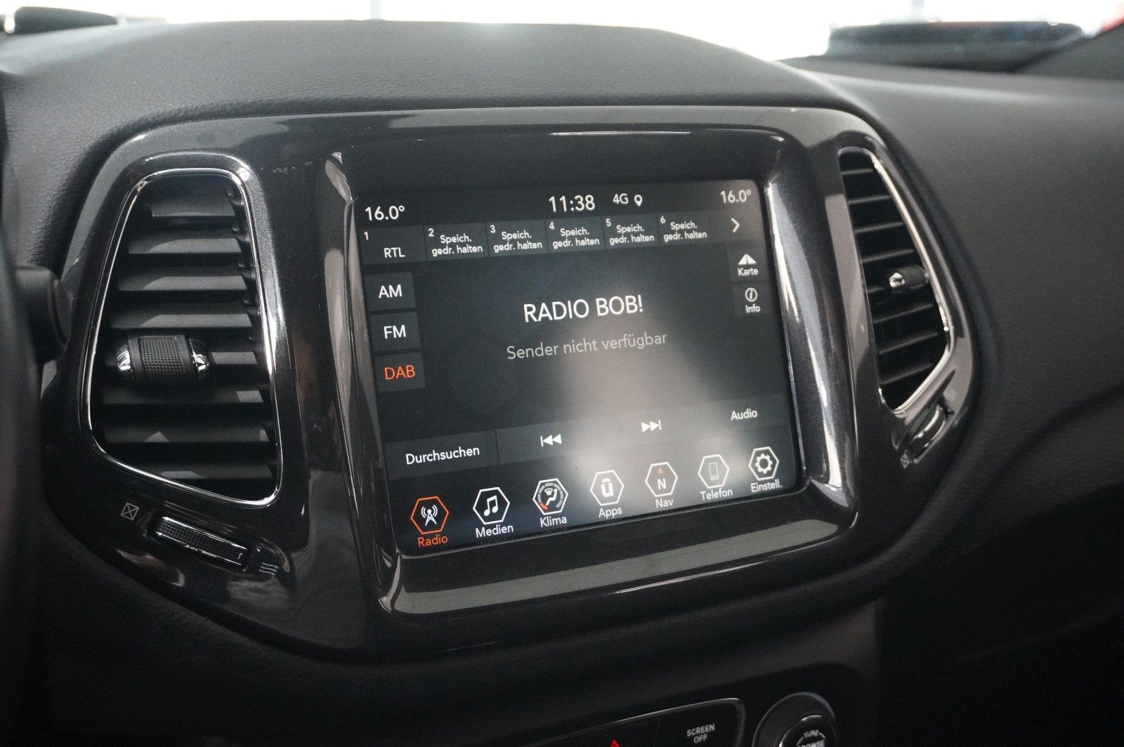 Fahrzeugabbildung Jeep Compass S 1.3T-GDI PHEV AWD SPORT NAVI/SH/KAMERA