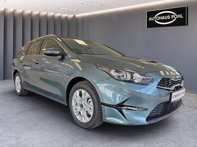 Kia CEED_SW 1.5T 48V DCT 140 ULTIMATE Navi Kamera