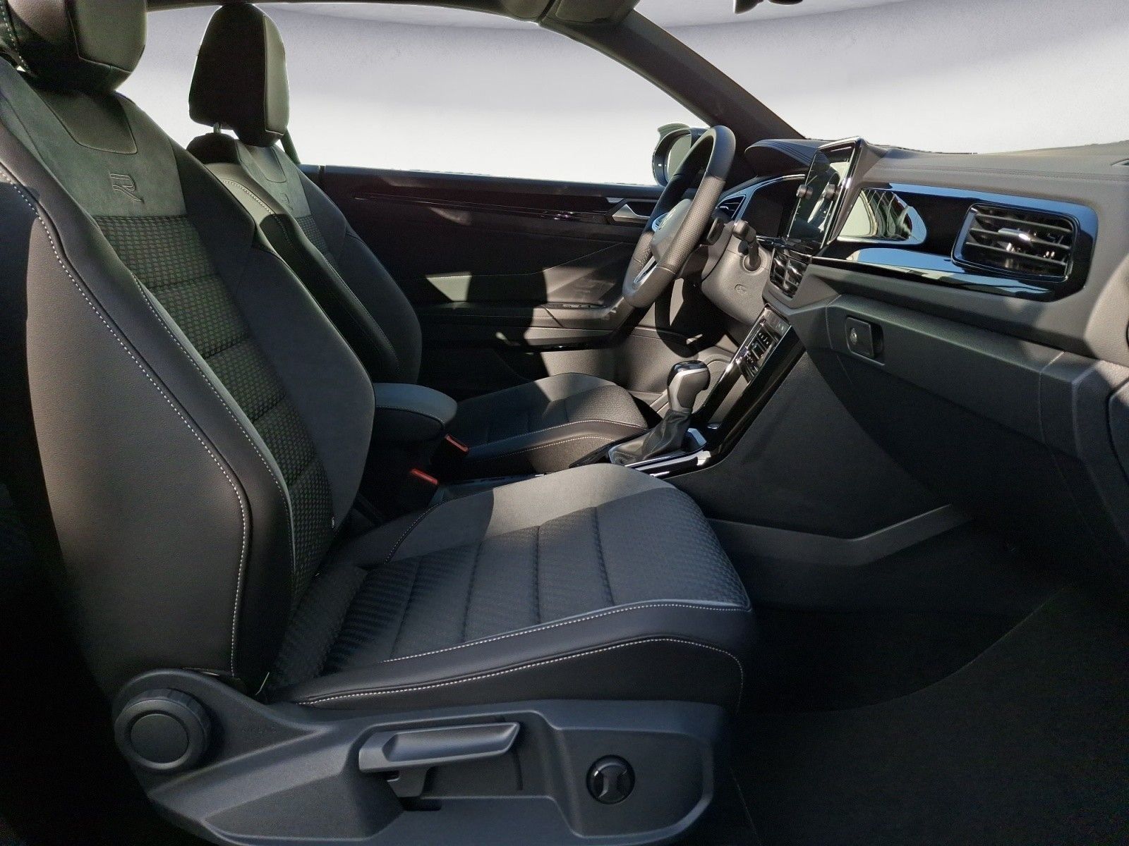 Volkswagen T-Roc - Bild 8