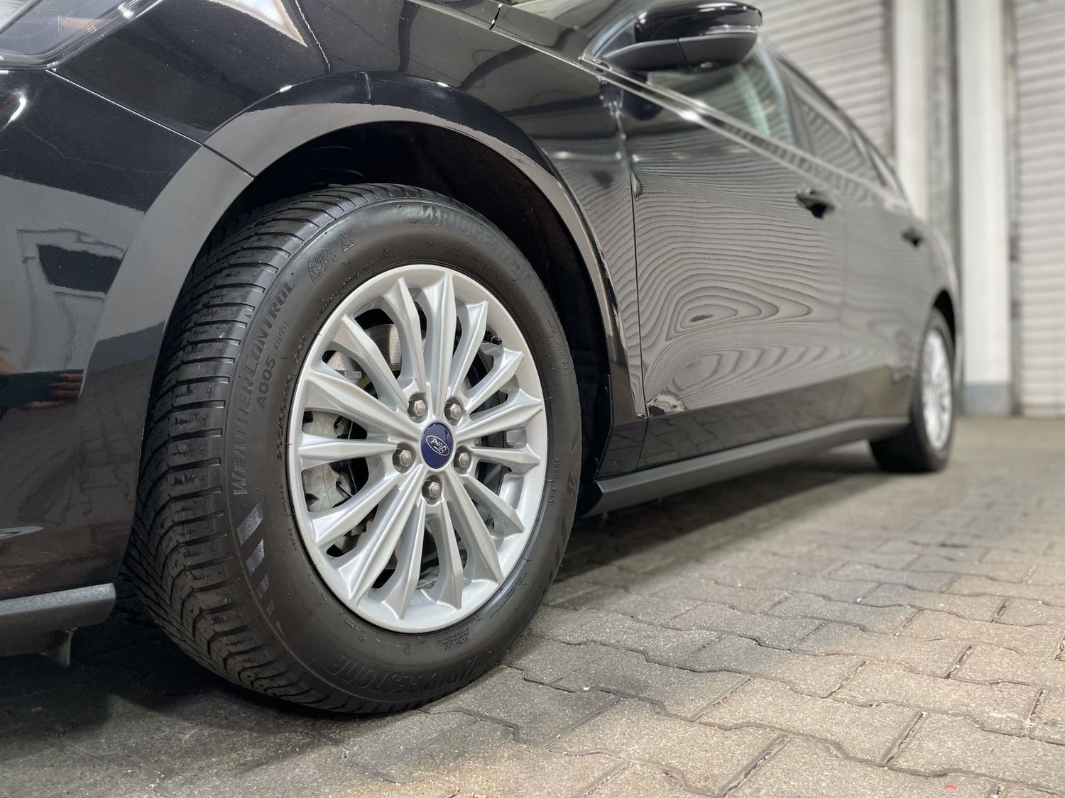 Fahrzeugabbildung Ford Focus Titanium X#Digital Cock#LED#Kamera#Spur