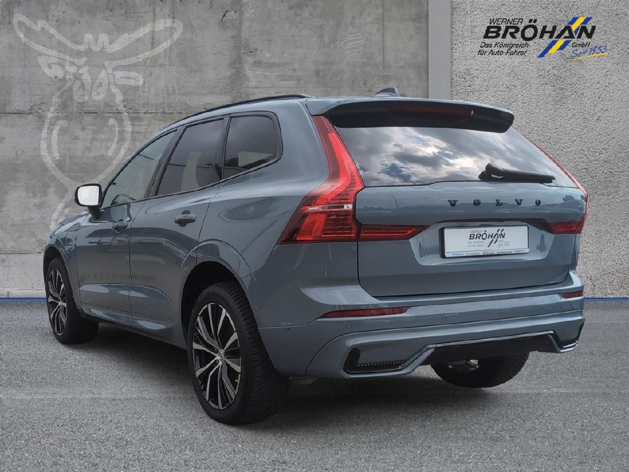 Fahrzeugabbildung Volvo XC60 T8 AWD Ultimate Dark Plug-In Hybrid