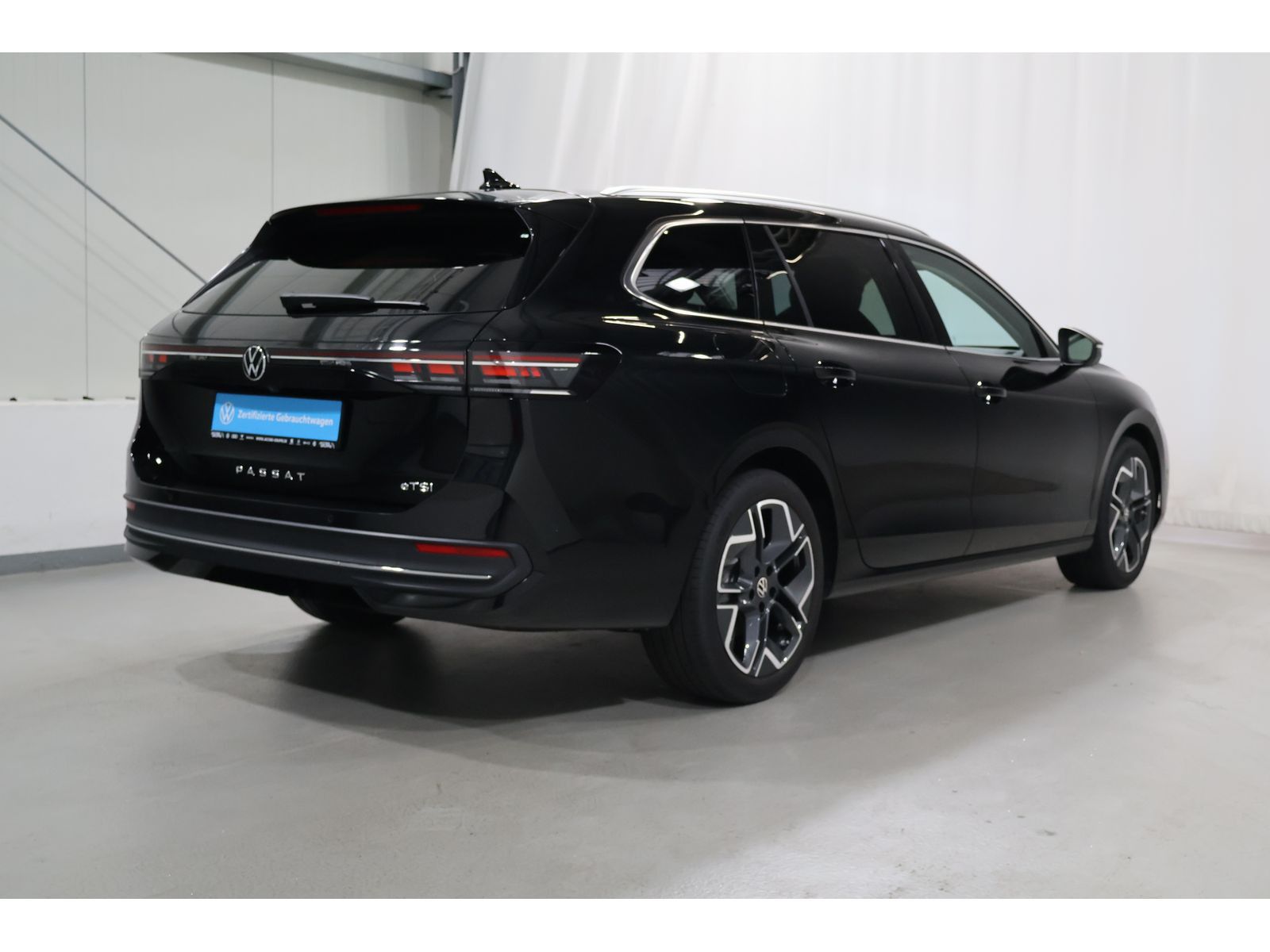 Volkswagen Passat Variant 1.5 eTSI DSG AHK Pano Leder CAM I foto 5