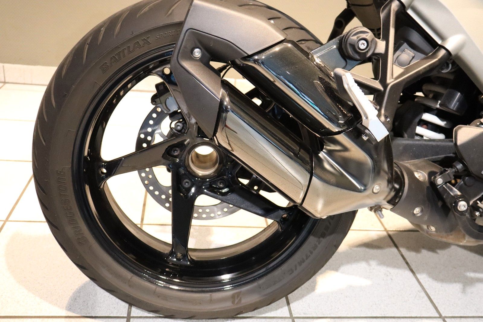 Fahrzeugabbildung BMW R1300R Style Exclusive