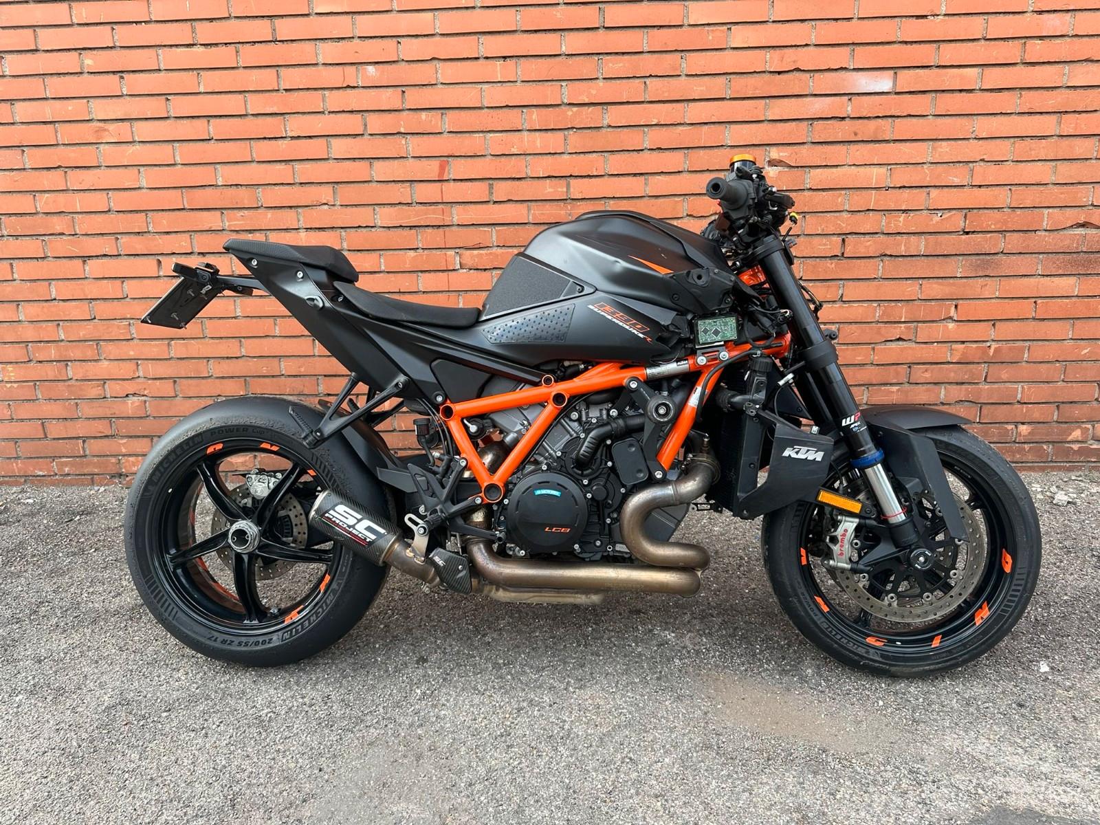KTM 1390 Super Duke R