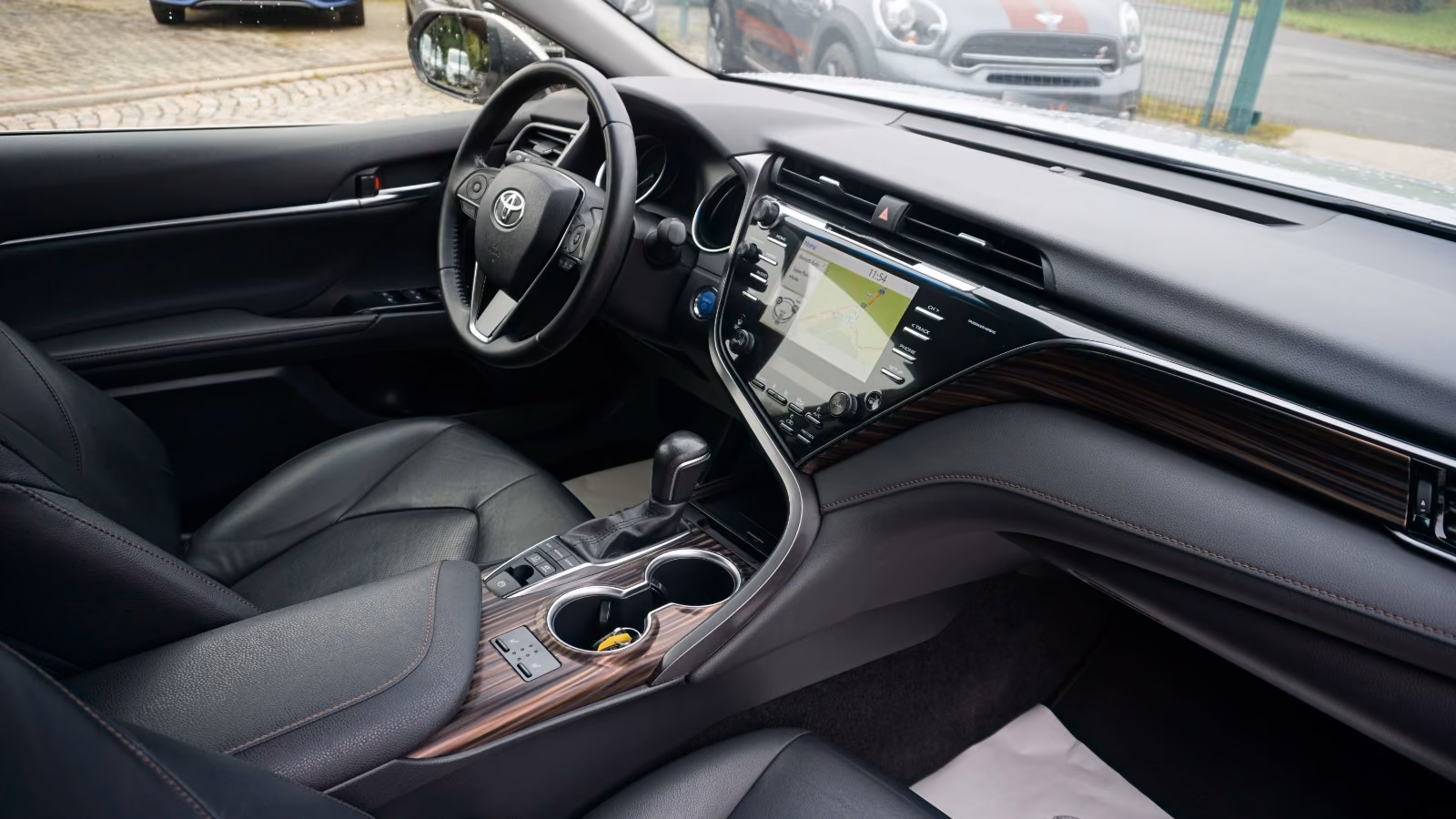 Toyota Camry 2.5 Hybrid Executive*LED*Kamera*ACC*1.Hand