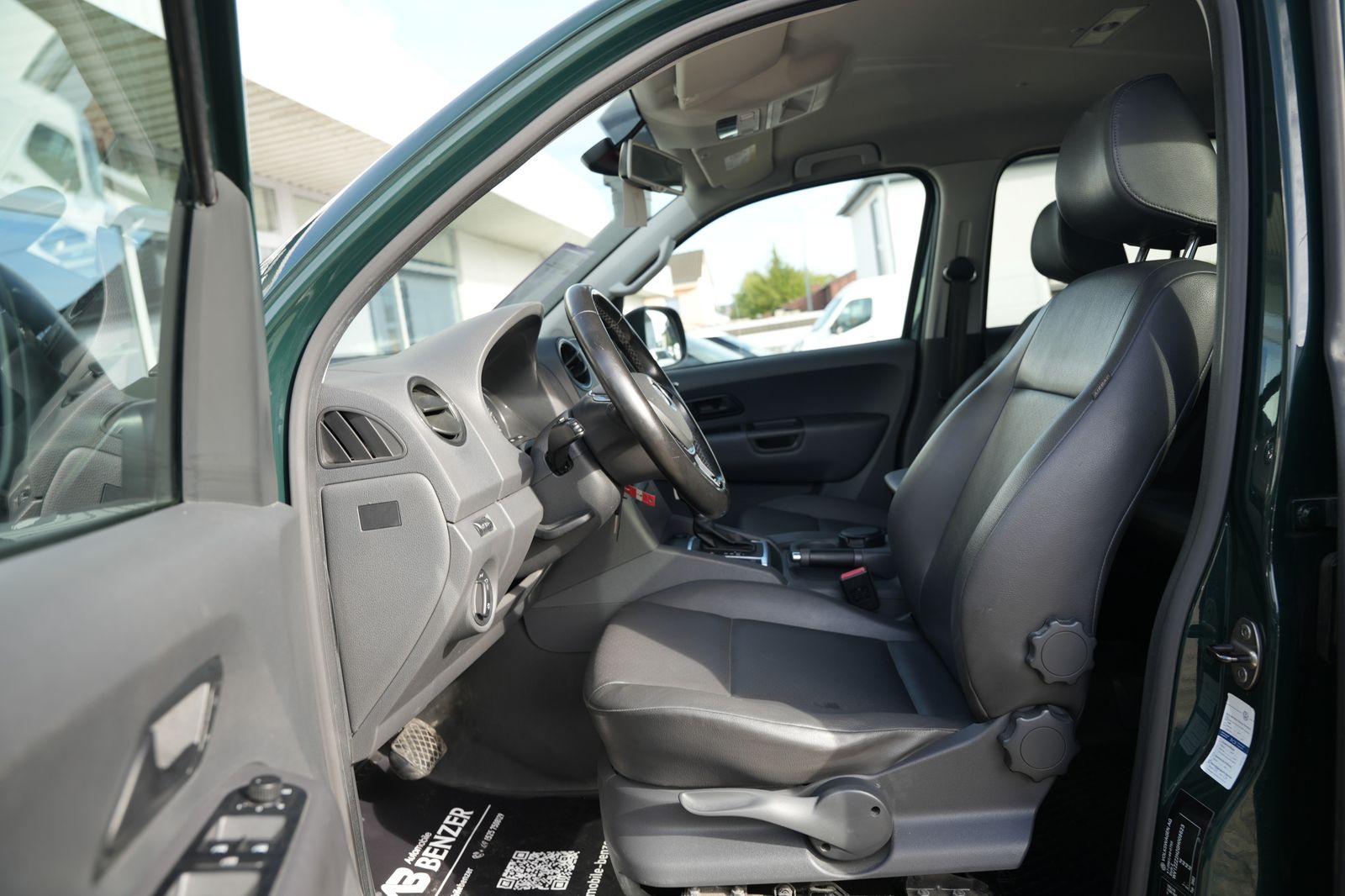 Fahrzeugabbildung Volkswagen Amarok DoubleCab/NAVI/KAMERA/AUTOM/LEDER