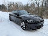 BMW i4 eDrive40 - - schwarze BMW i4