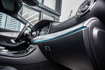 Fahrzeugabbildung Mercedes-Benz CLS 350 AMG-LINE 360°|KEYL|LED|AMBI|ACC|SPUR|MEM