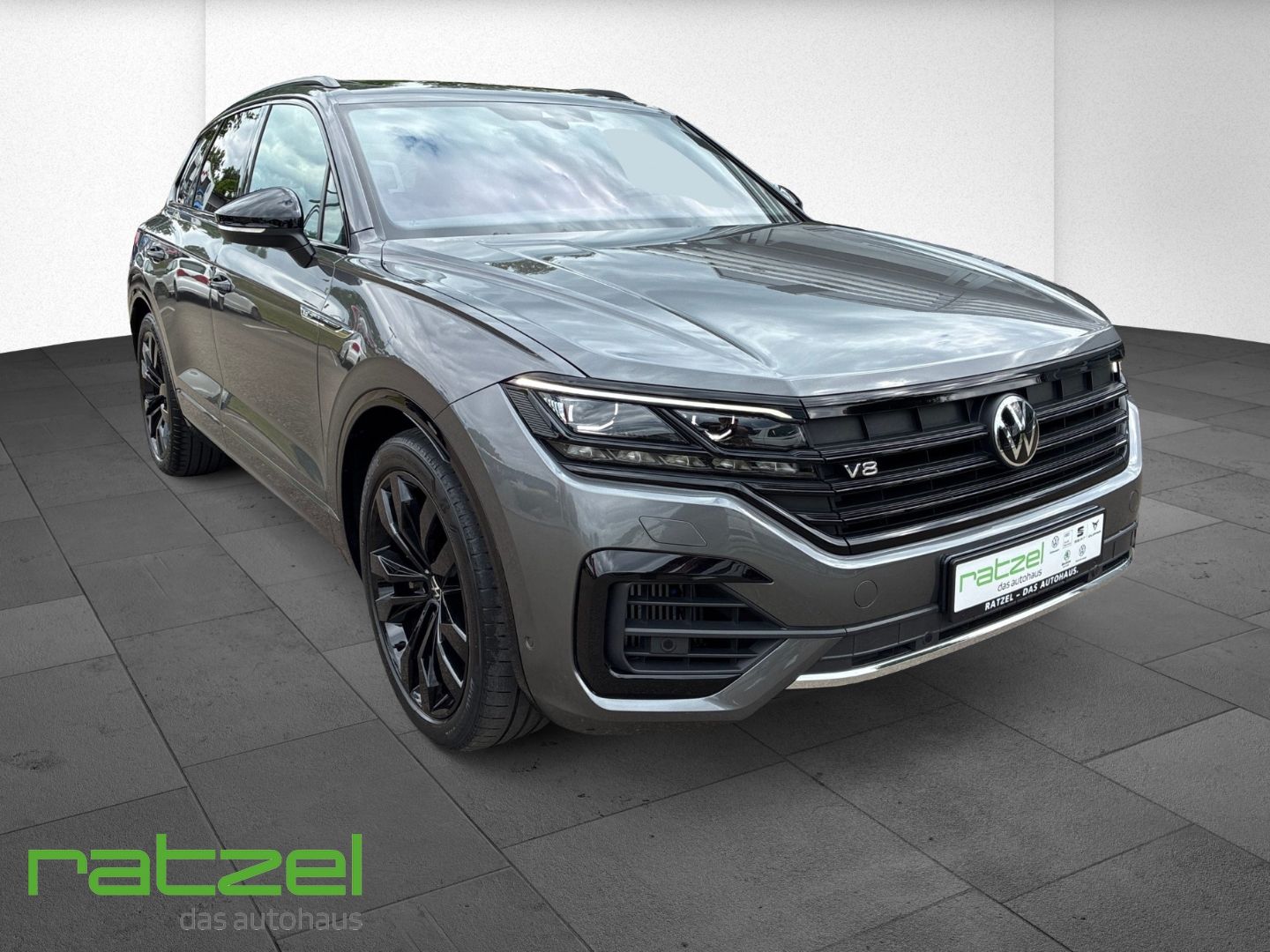 Fahrzeugabbildung Volkswagen Touareg R-Line 4Motion V8 TDI Last Edition Pano