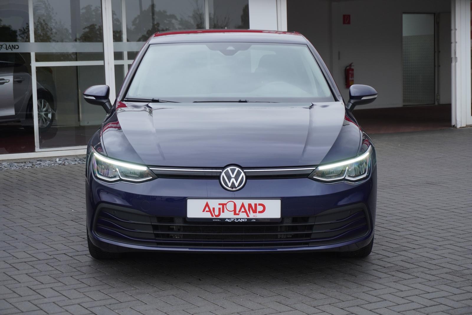 Volkswagen Golf VIII eTSI Klimaaut. LED Navi Kamera, миниатюра 3