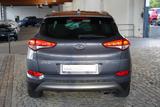 Hyundai Tucson 1.6 T-GDI Navi AHK Totwinkel Kamera - mit Benzin-Antrieb: Grau, Leichtmetallfelgen, mit Klimaautomatik