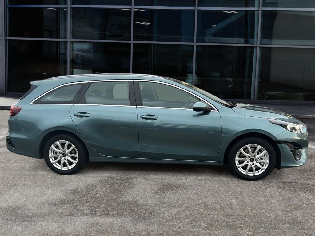 Fahrzeugabbildung Kia Ceed SW 1.6 GDI DCT OPF Plug-in-Hybrid Spirit