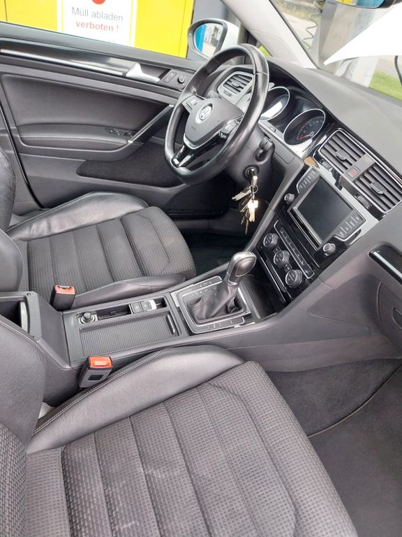 Image of Volkswagen Golf