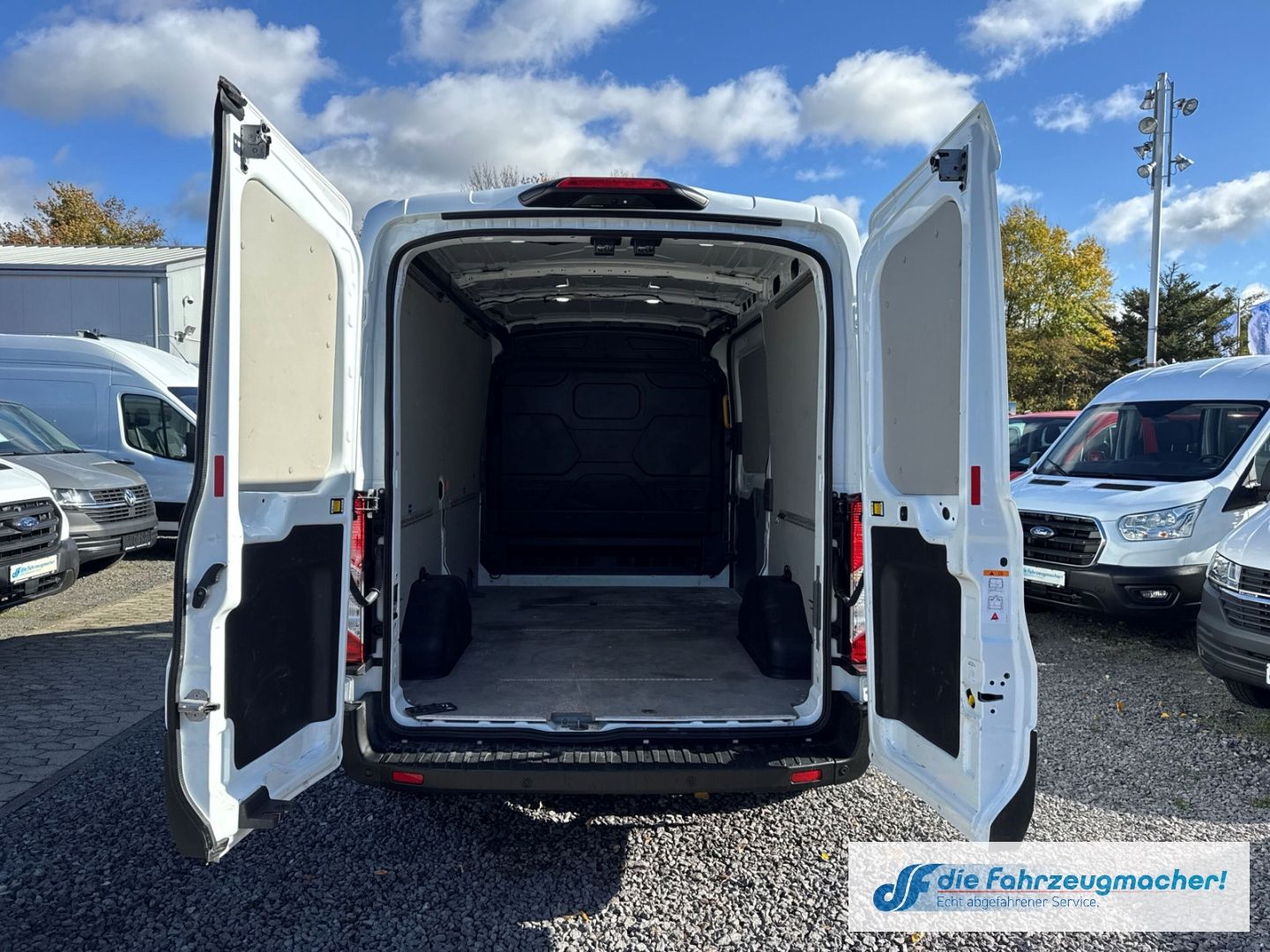 Fahrzeugabbildung Ford Transit Kasten 350 L2 Trend Klimaautom DAB Totwi