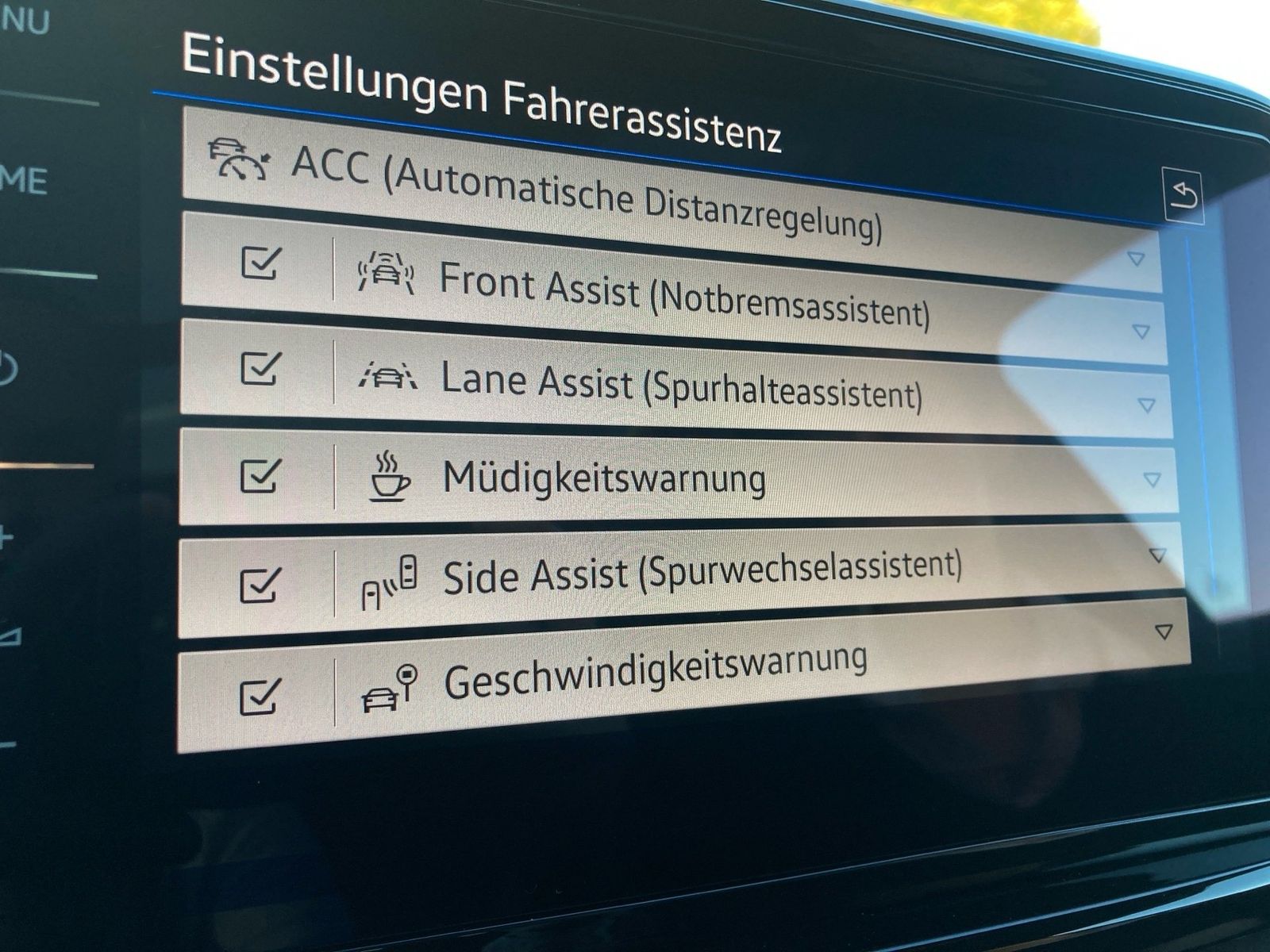 Volkswagen T-Roc - Bild 17