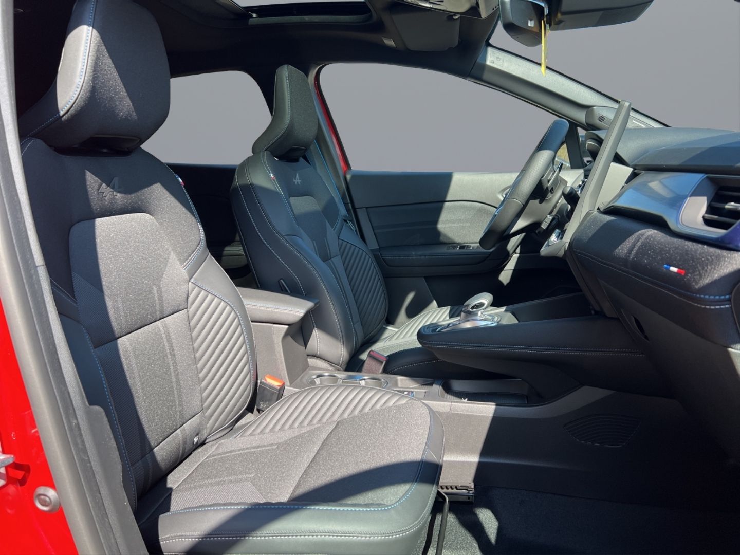 Fahrzeugabbildung Renault Captur II Esprit Alpine 1.3 TCe 160 Mild-Hybrid