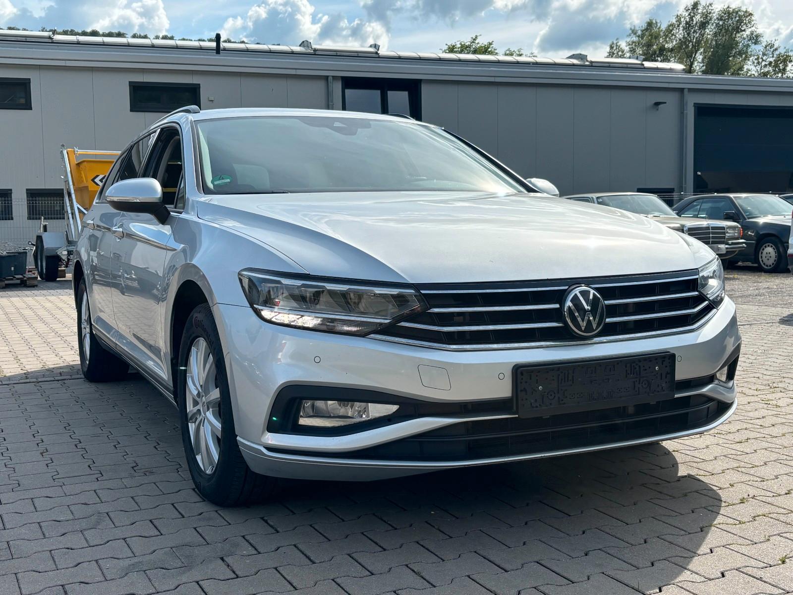 Volkswagen Passat 2,0 TDI Variant Conceptline DSG/STANDHZ/