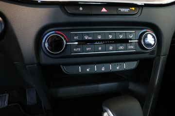 Fahrzeugabbildung Kia X Ceed Vision 1,5 T-GDI DCT DSG LED/Navi/PDC