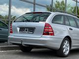 Mercedes-Benz T-Modell C 180 T Kompressor AHK Face - Mercedes-Benz C 180 mit Benzin-Antrieb: Kombi