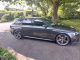Audi RS4 4.2 FSI S tronic quattro Avant - - Audi RS4 in Düsseldorf