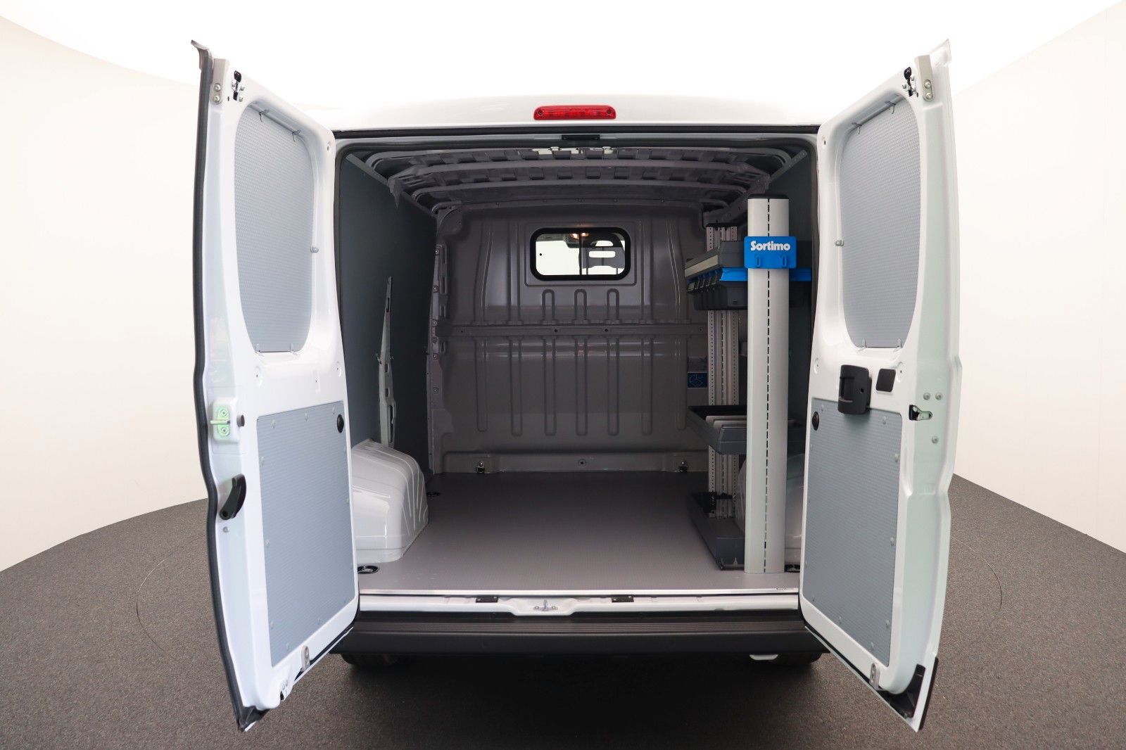 Fahrzeugabbildung Fiat Ducato Serie 9 L1H1 120 MJT TEMPOMAT