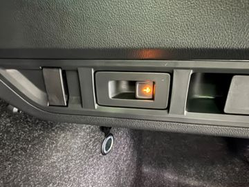 Skoda Octavia Combi 1.5 TSI Sportline Matrix AHK