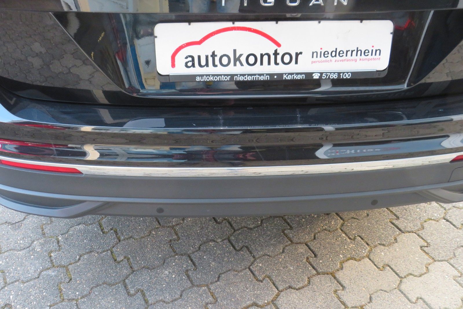 Fahrzeugabbildung Volkswagen Tiguan Life TDI DSG AHK NAVI KAMERA LED ACC GJ