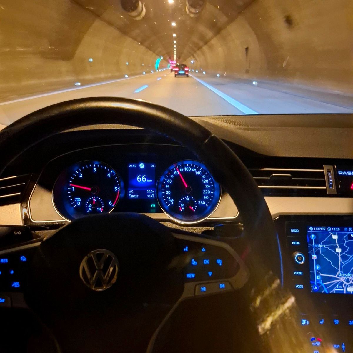 VW auto vw passat