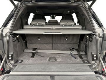BMW X7 - 6
