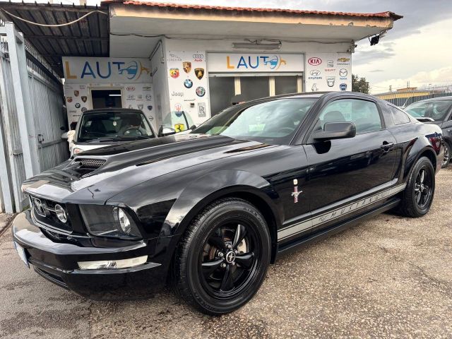 Ford Mustang coupe 4.0