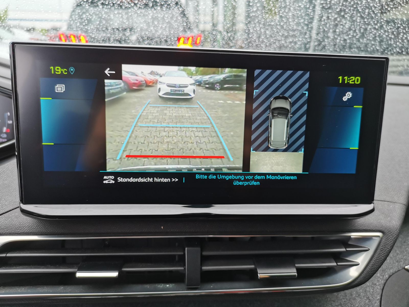 Fahrzeugabbildung Peugeot 3008 1.6 Hybrid 225 (Plug-In), Road Trip
