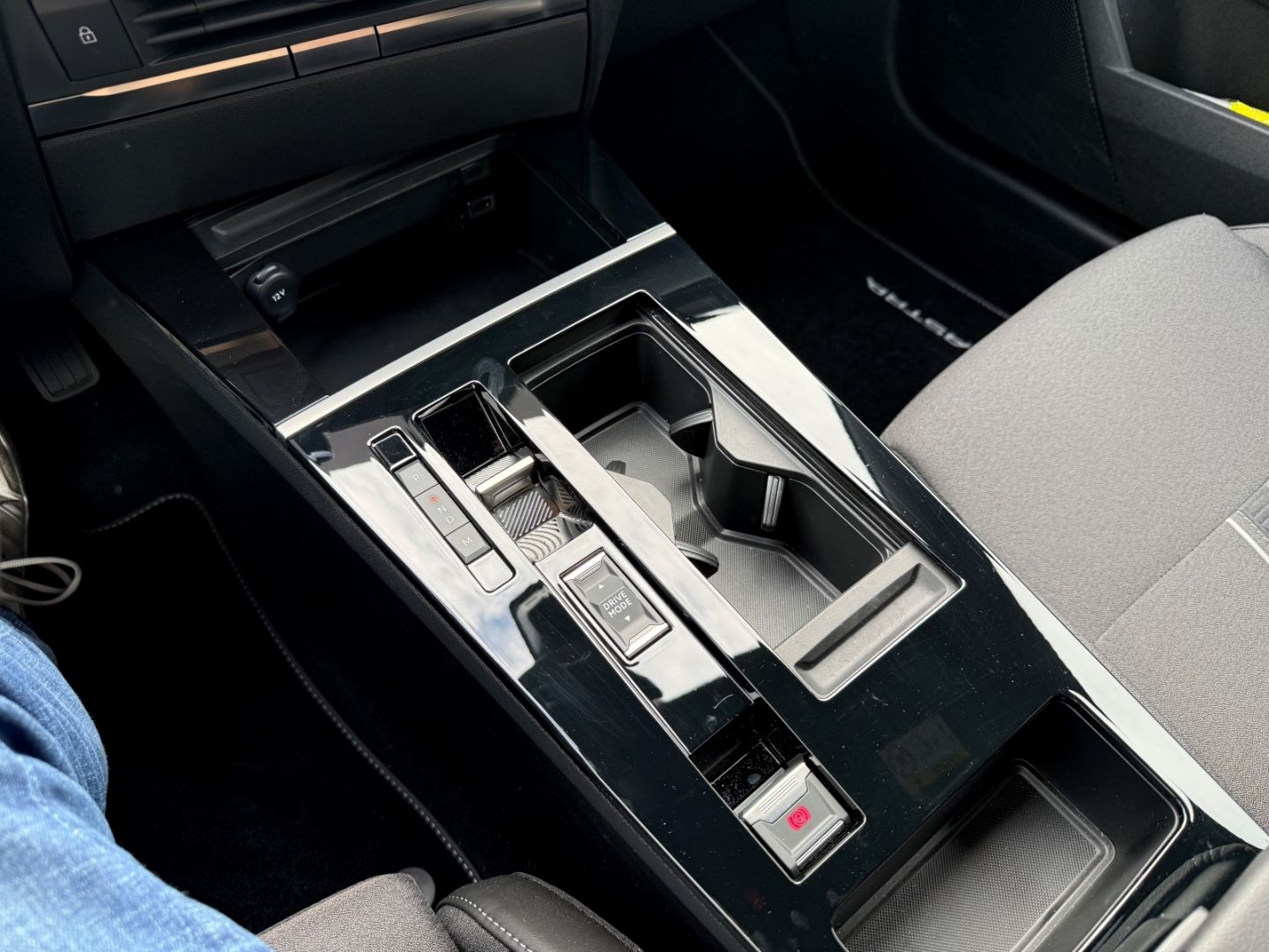 Fahrzeugabbildung Opel Astra L Sports Tourer GS SHZ+LHZ+Kamera