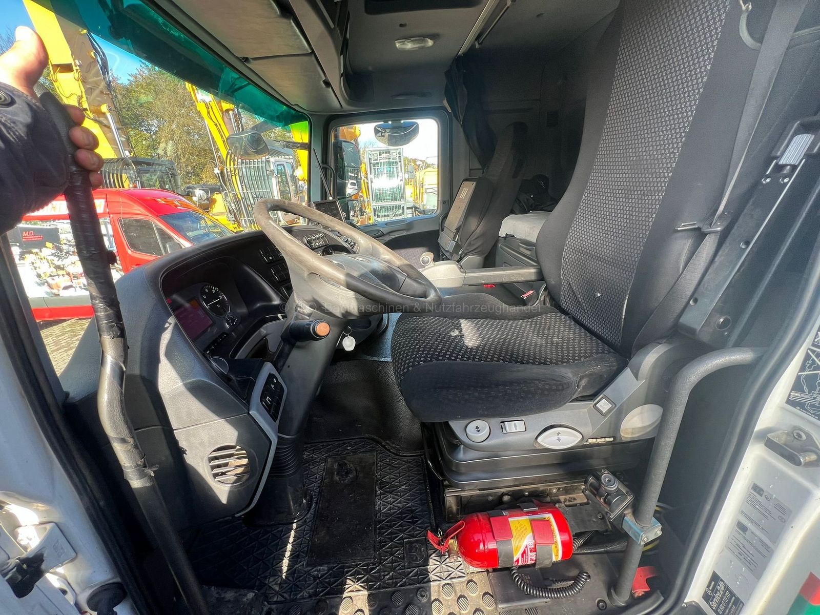 Fahrzeugabbildung Mercedes-Benz Mercedes Benz Actros 1844