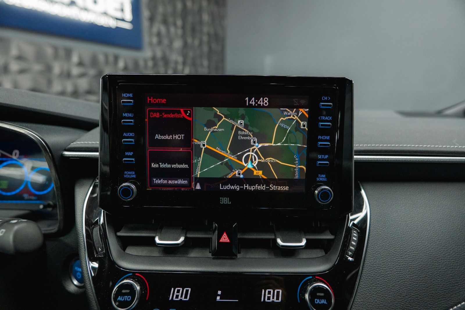 Fahrzeugabbildung Toyota Corolla Hybrid Lounge *ACC*LED*DAB*Head Up*JBL*