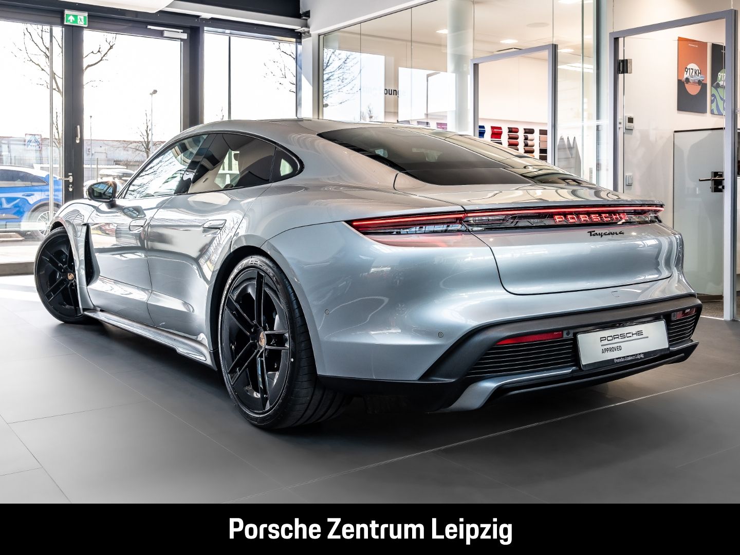 Porsche Taycan 4 Black Edition SportChrono InnoDrive Spo foto 3