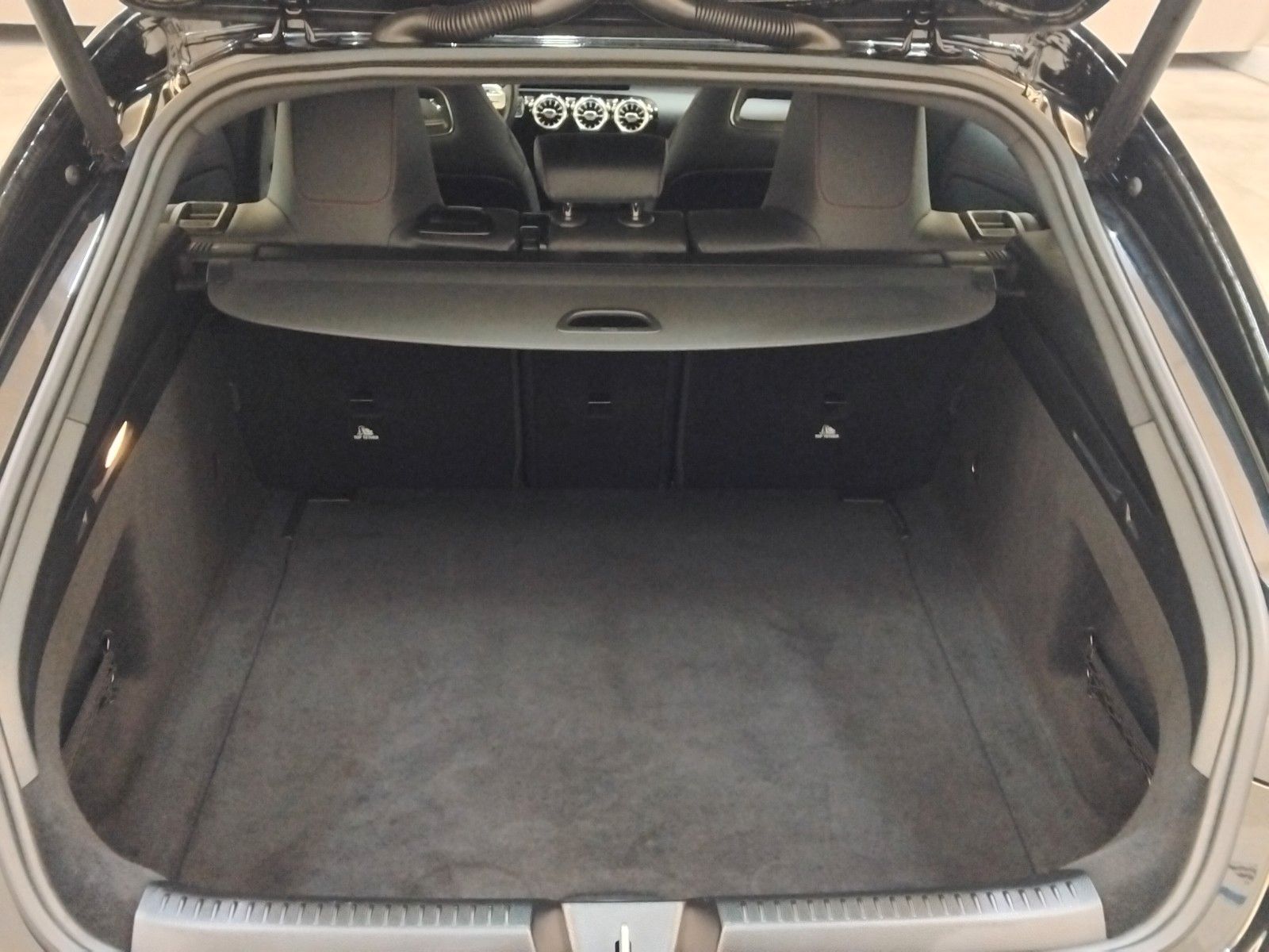 Mercedes-Benz CLA Shooting Brake (06/2026, Benzin)