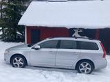 Volvo Top gepflegt! Volvo - V70 D3 Summum mit Stil 