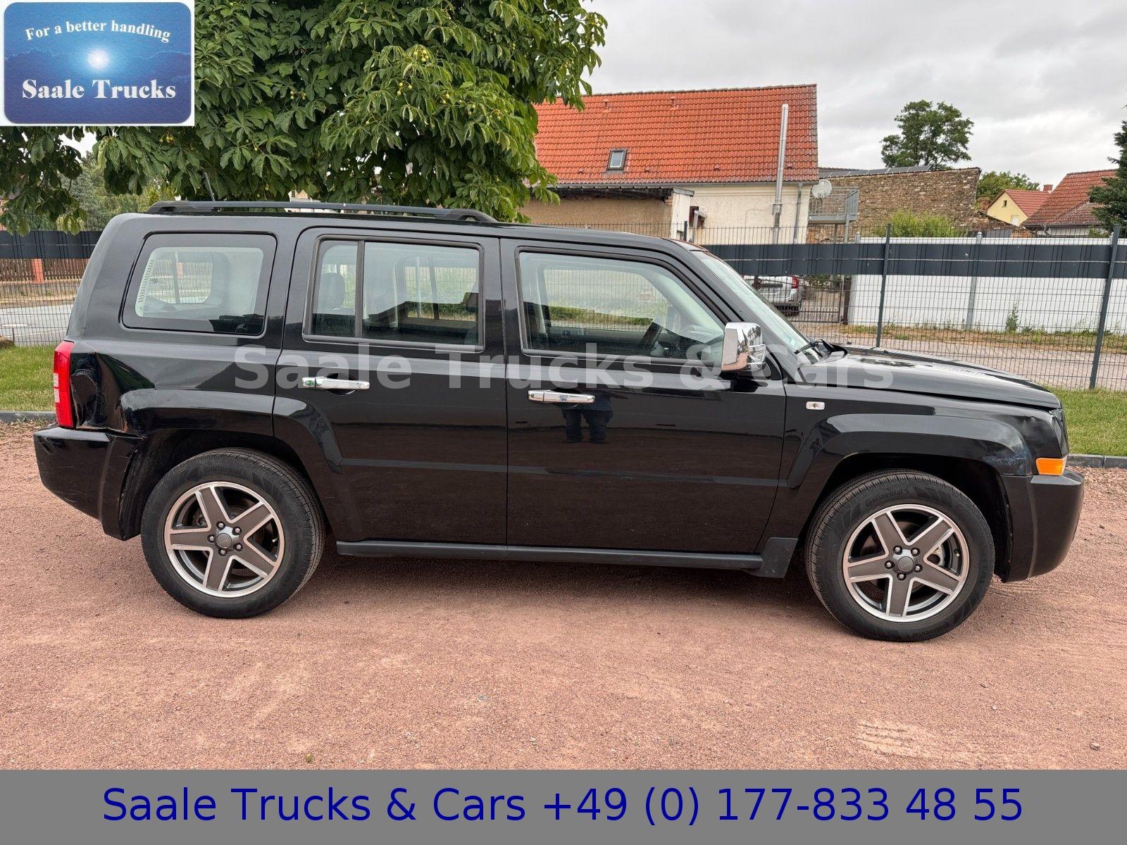 Jeep Patriot 2010 — rear view