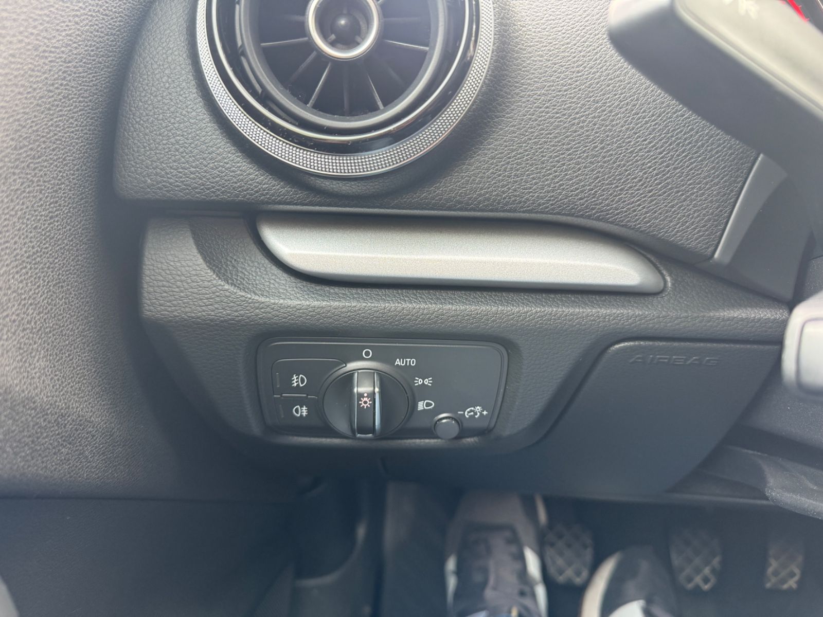 Fahrzeugabbildung Audi A3 Sportback ambition Bi-Xenon+Navi