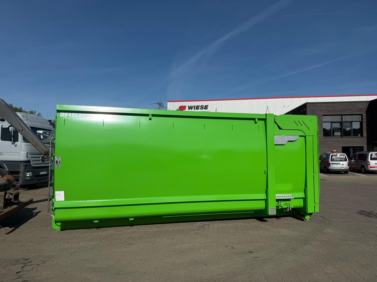 Fahrzeugabbildung Andere RSM Abrollcontainer 38m³ mit hydr. Heckklappe