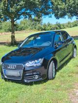Audi A1 Sportback Attraction schwarz 5-türig - Audi A1 in Rostock