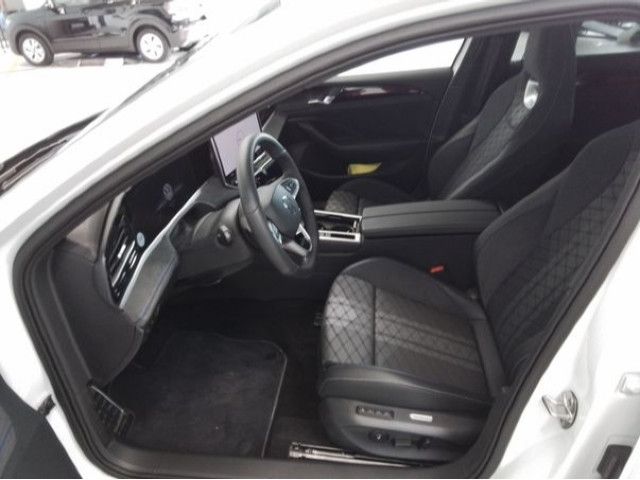 Volkswagen Passat Variant R-LINE 2.0 TDI AHK PANO foto 5