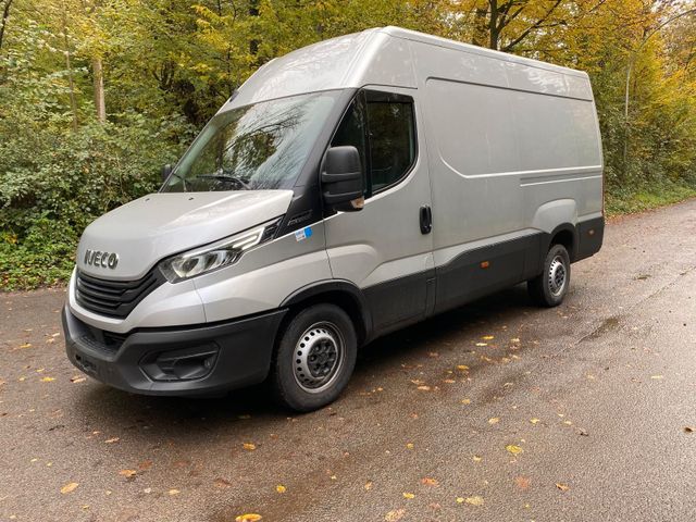 Iveco Daily 35-210 HI-MATIC L3H2