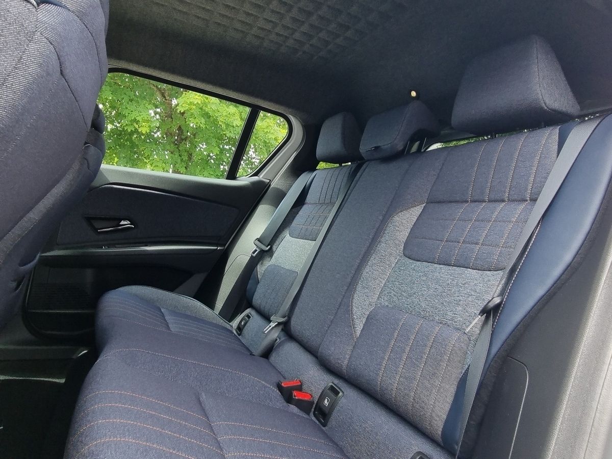 Fahrzeugabbildung Renault R 4 E-Tech elektrisch Techno 150 Comfort Range