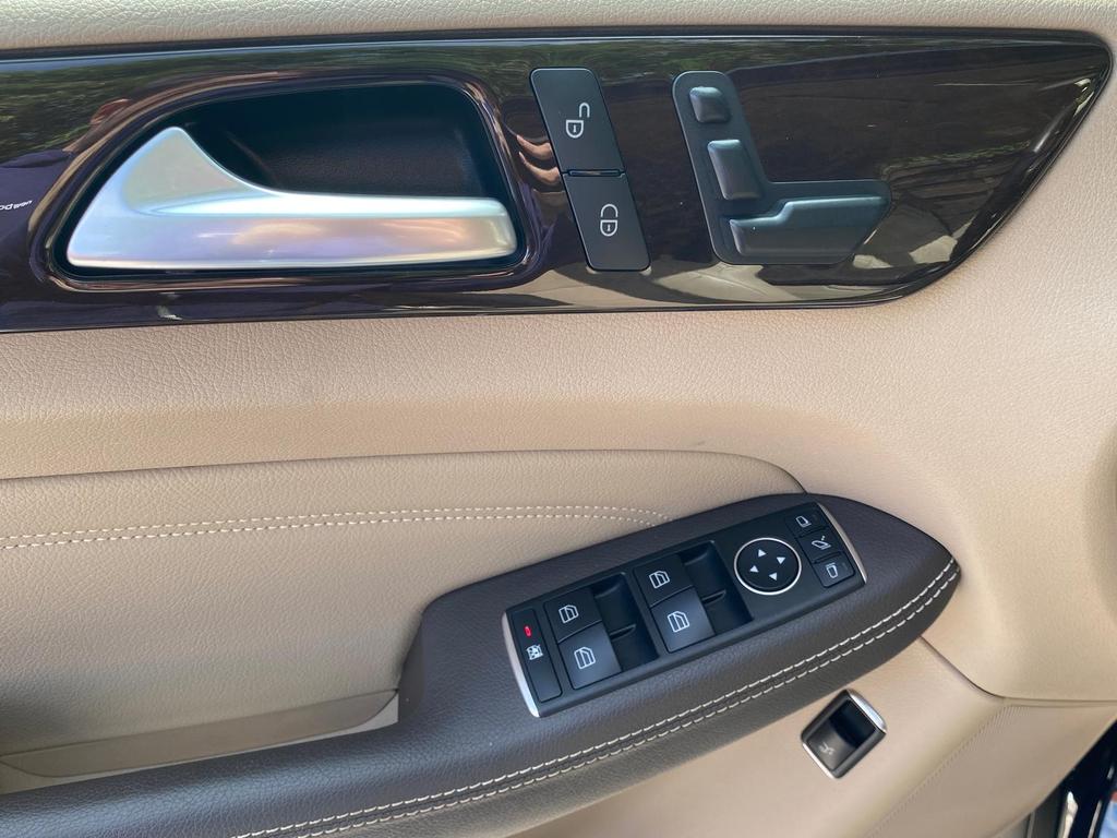 Mercedes-Benz ML 500