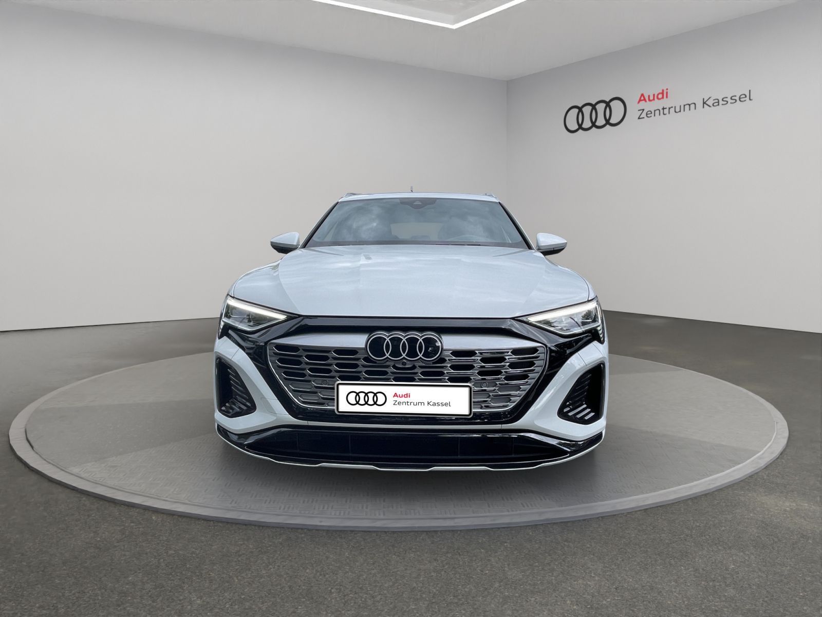 Audi Q8 e-tron - Bild 10