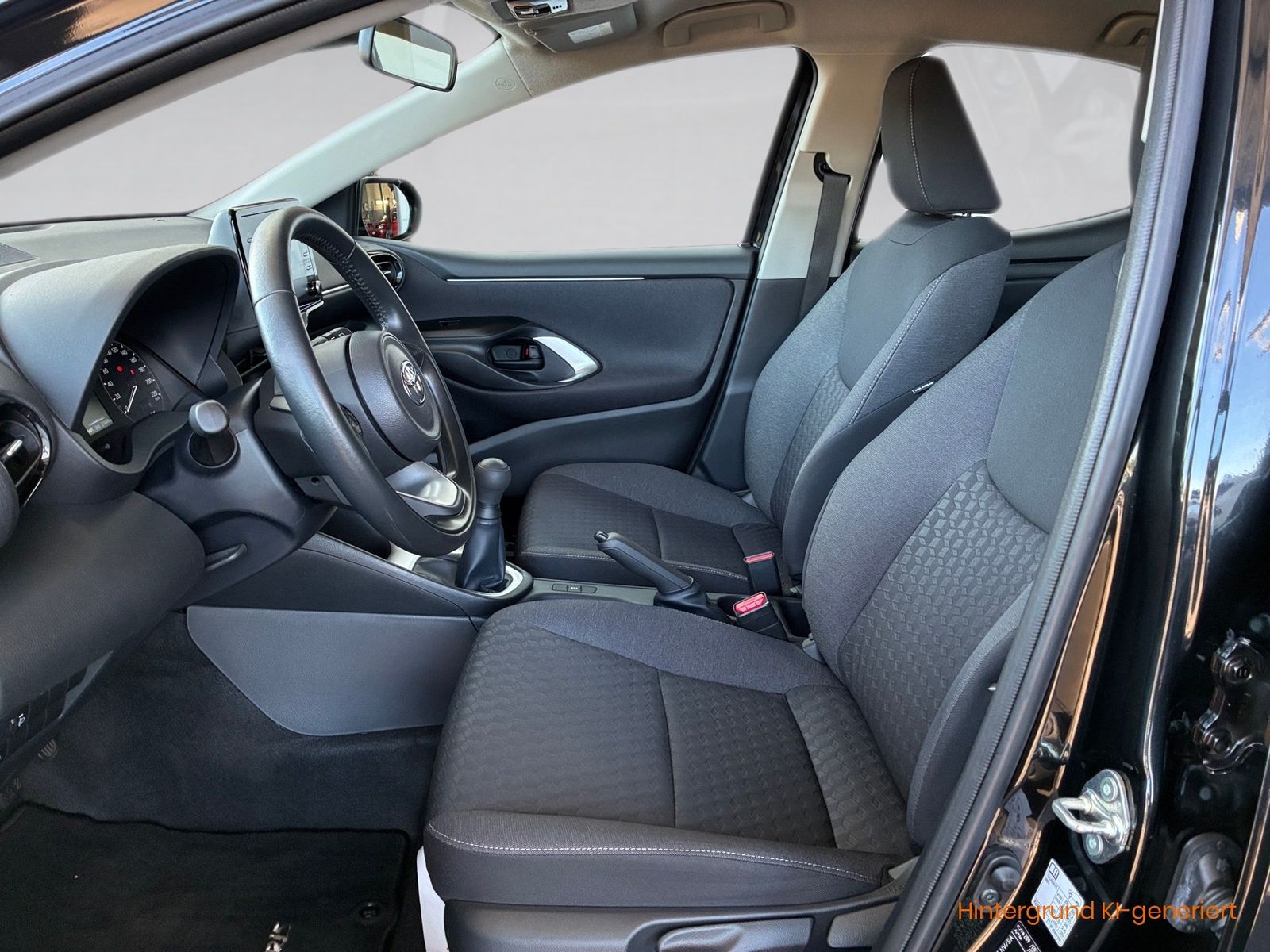 Fahrzeugabbildung Toyota Yaris 1.0 Comfort Kamera,Navi,ACC