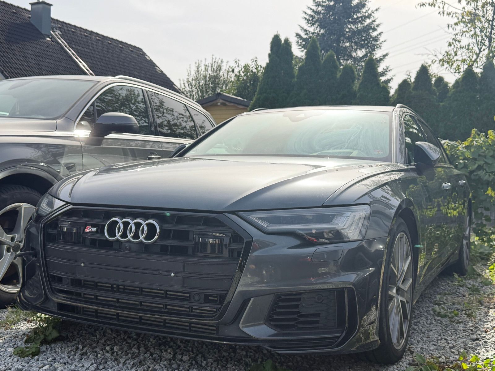 Fahrzeugabbildung Audi S6 Avant 3.0 Quattro/HD MATRIX/MOTOR PROBLEM