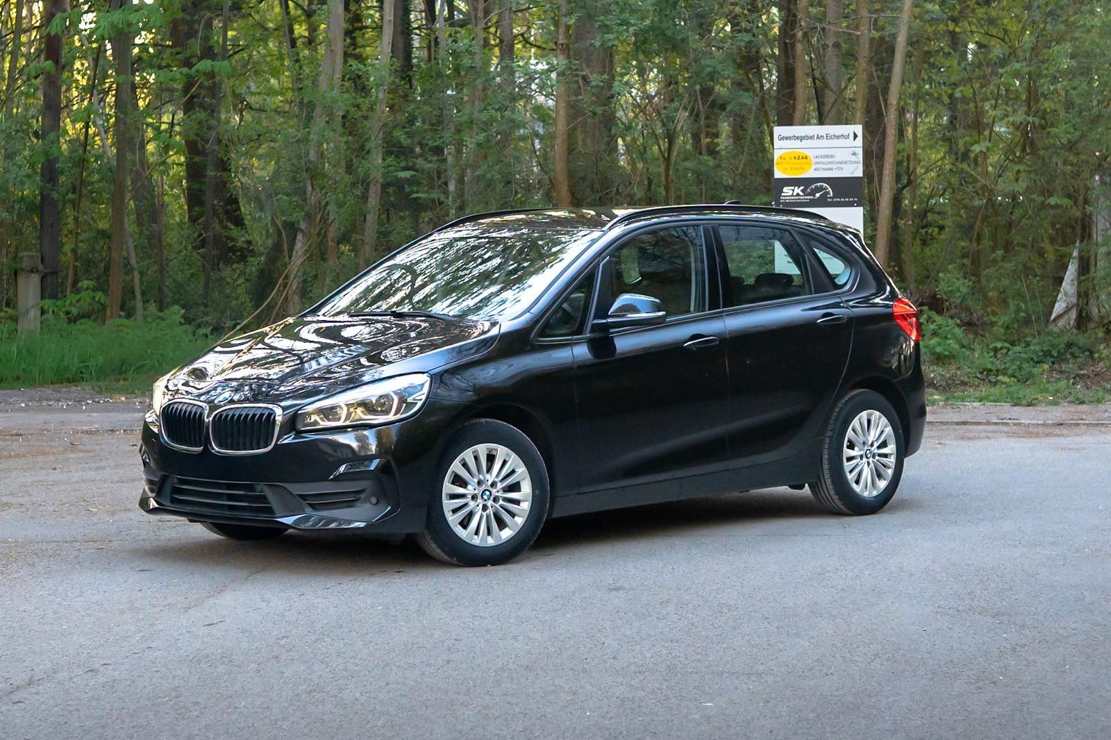 BMW 218i  Active Tourer  / LED / AHK/Rei Ne